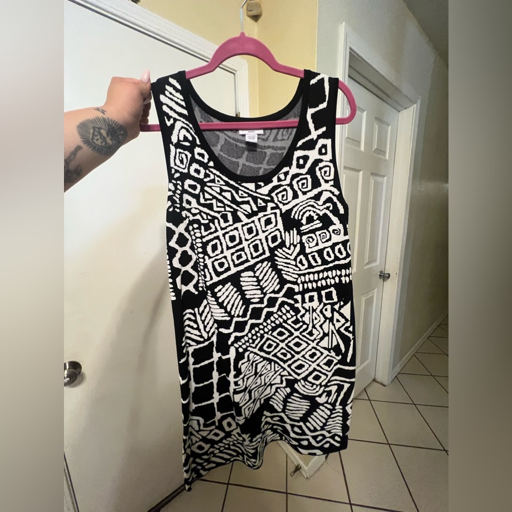 Carmen Marc Valvo B&W Body Con Midi Dress